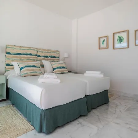 Binibequer Vell Sleeps 8 With Pool Air Con And Wifi
