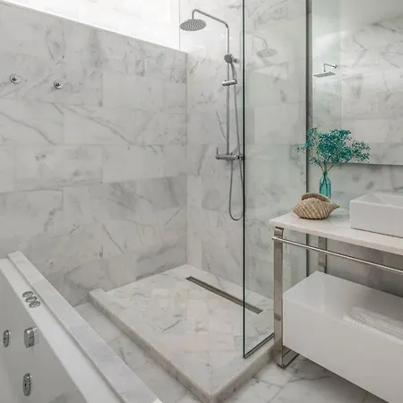 Willa Binibequer Vell Sleeps 8 With Pool Air Con And Wifi